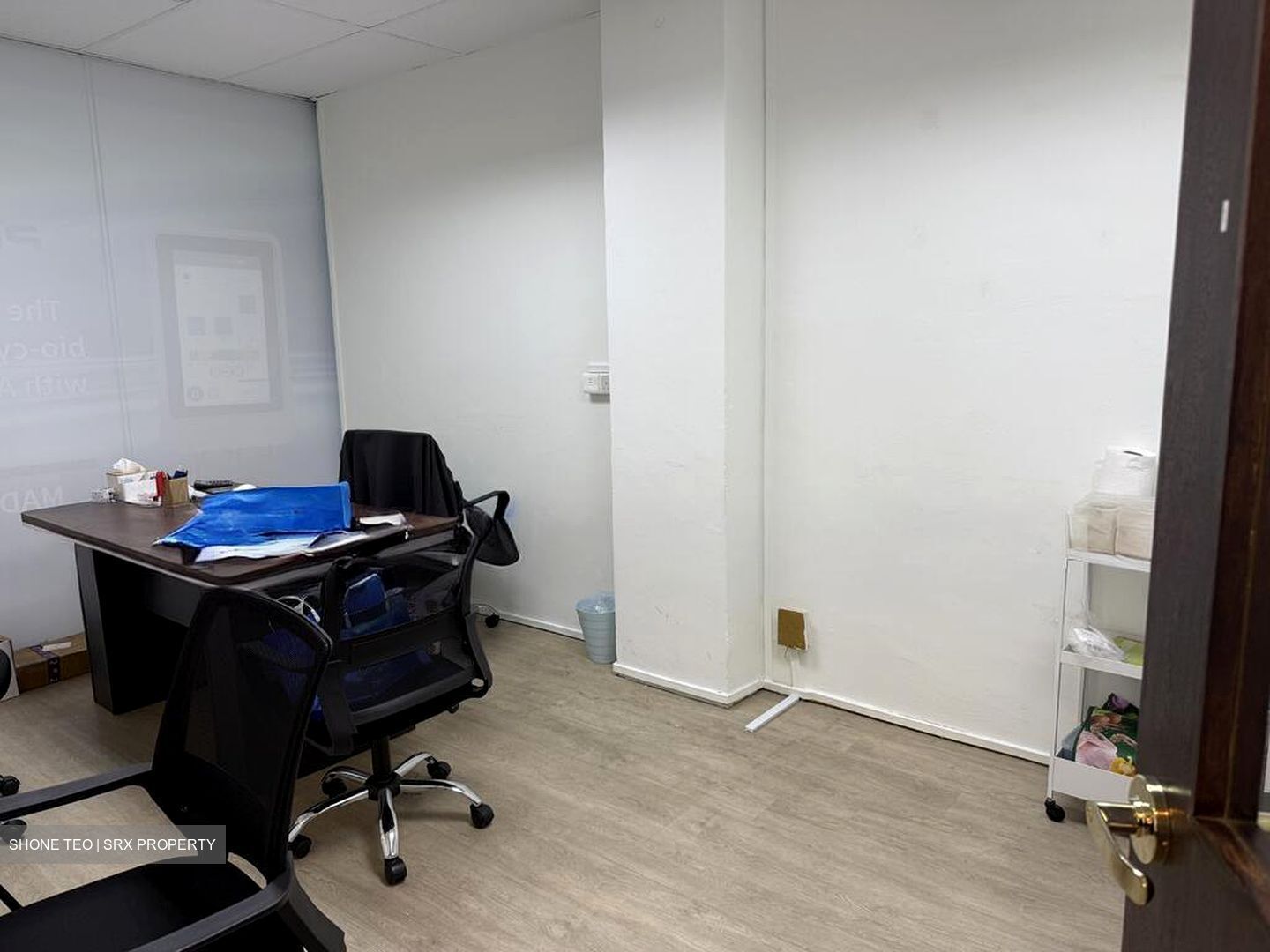 North Bridge Centre (D7), Office #518865261